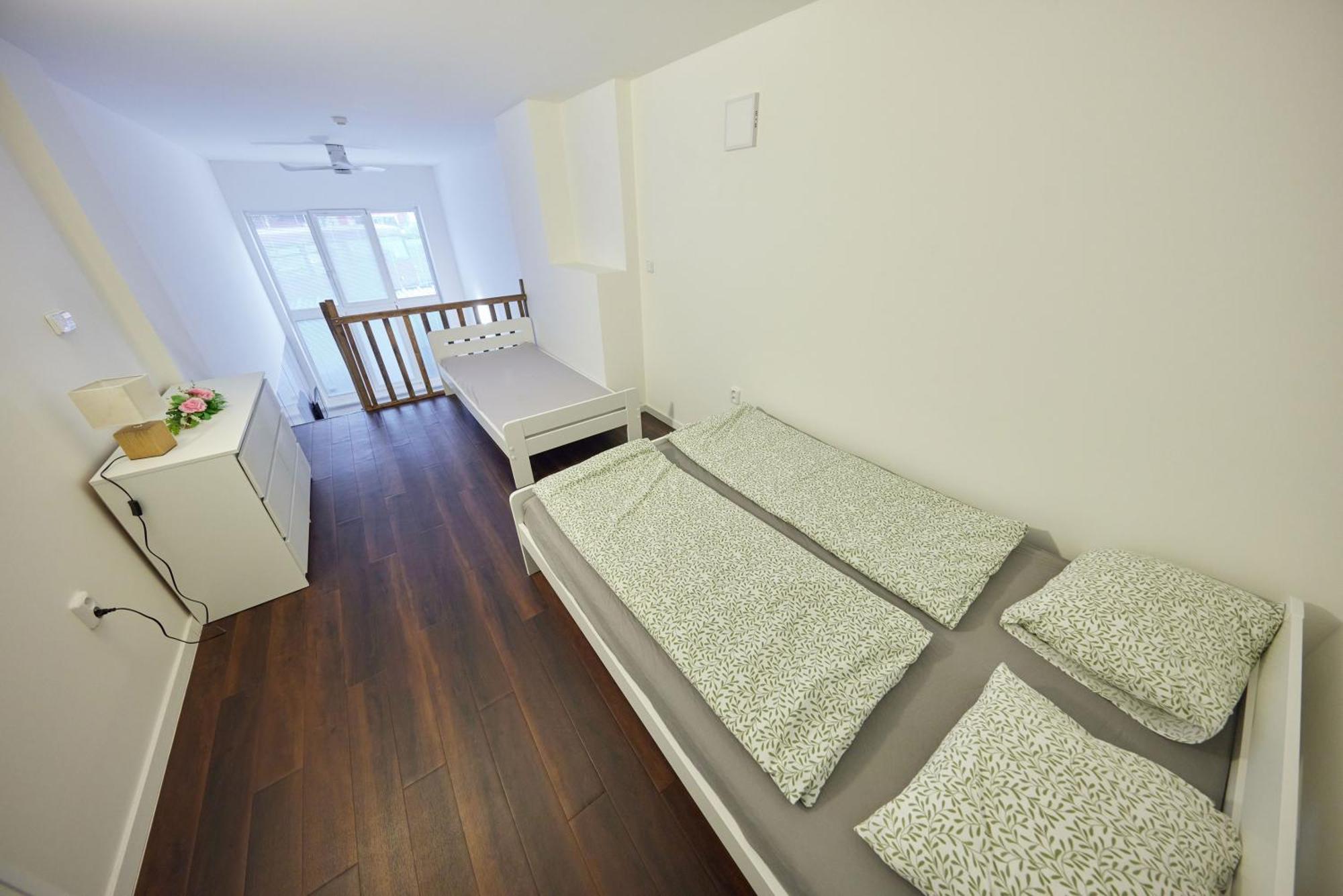 Block 96 Apartments 兹林 外观 照片