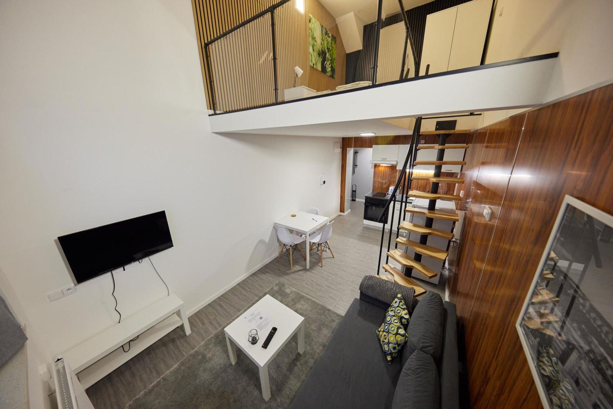 Block 96 Apartments 兹林 外观 照片